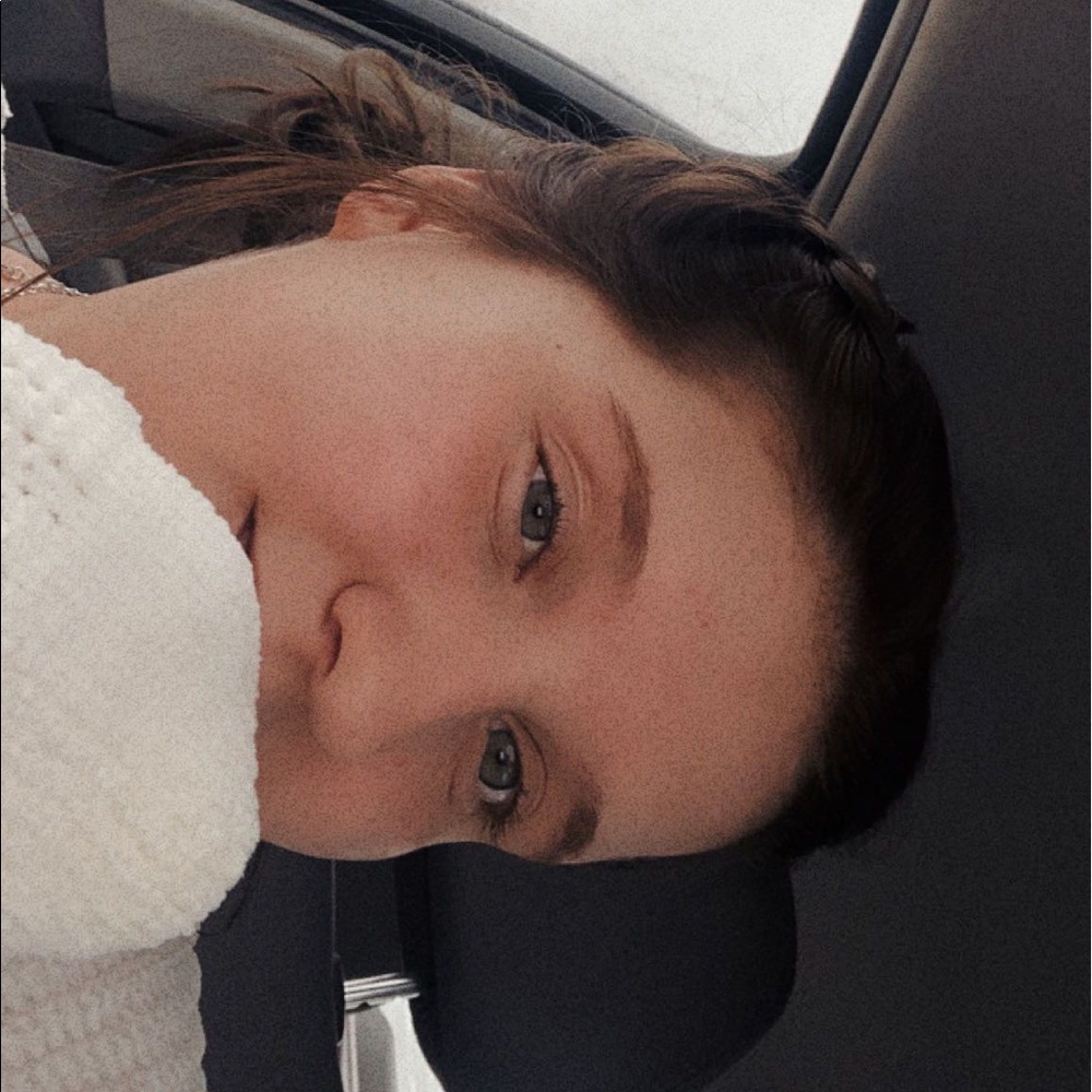 Meet your Posher, Breeley